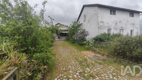 Moradia T6 para Venda em Oliveira do Hospital e São Paio de Gramaços