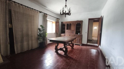 Moradia T6 para Venda em Oliveira do Hospital e São Paio de Gramaços