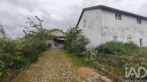 Moradia T6 para Venda em Oliveira do Hospital e São Paio de Gramaços