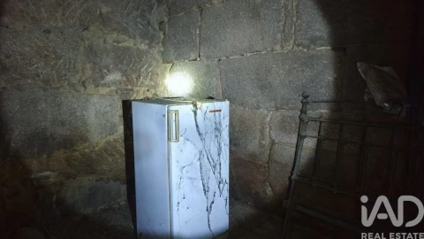 Moradia T1 para Venda em Seixo da Beira