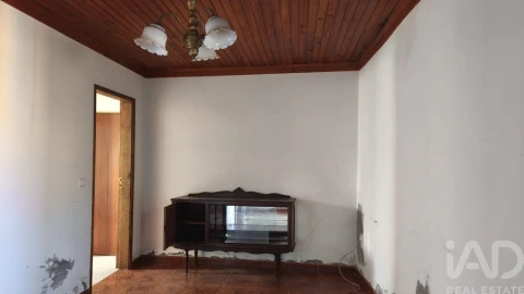 Moradia T1 para Venda em Seixo da Beira