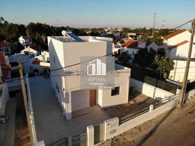 Moradia T3 para Venda em Charneca de Caparica e Sobreda Foto 45