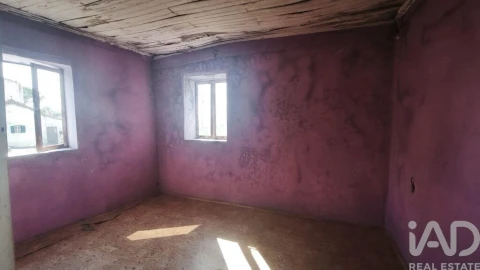 Moradia T2 para Venda em Seixo da Beira