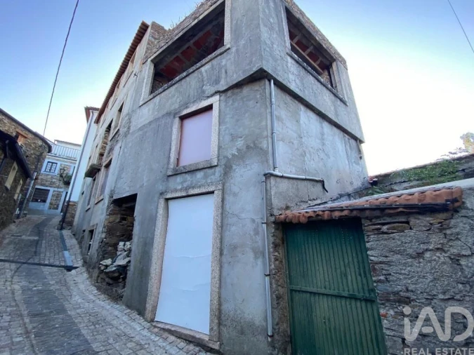Moradia para Venda em Fajão-Vidual