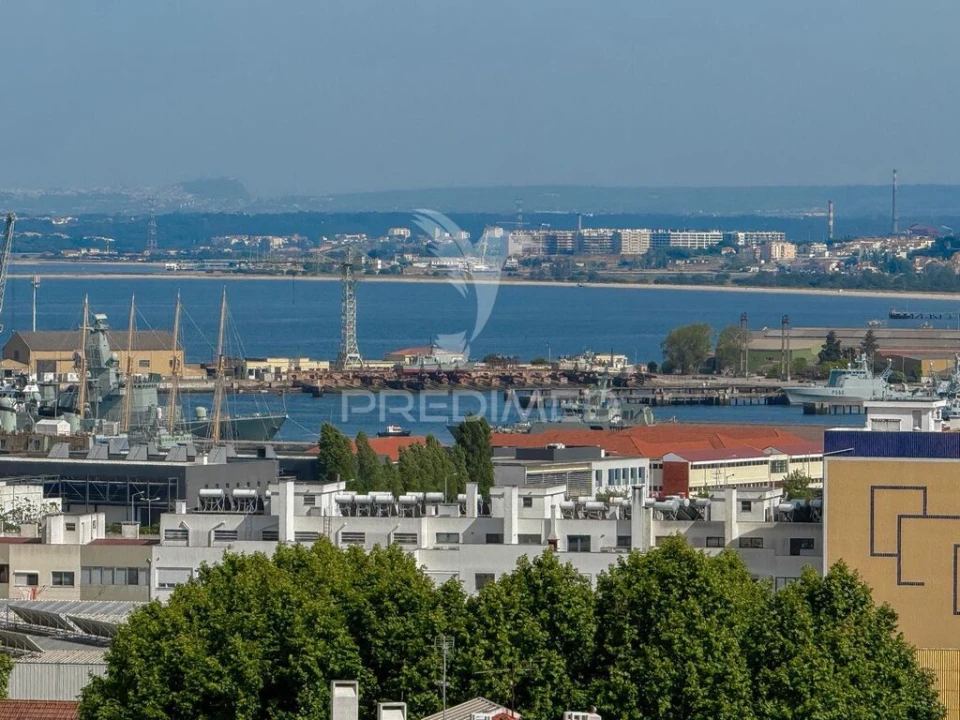 Apartamento T2 para Venda em Almada, Cova da Piedade, Pragal e Cacilhas Foto 13