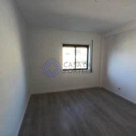 Apartamento T2 para Venda em Canelas