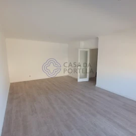 Apartamento T2 para Venda em Canelas