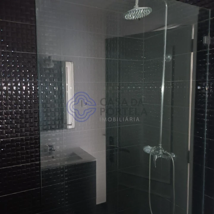 Apartamento T2 para Venda em Canelas Foto 14