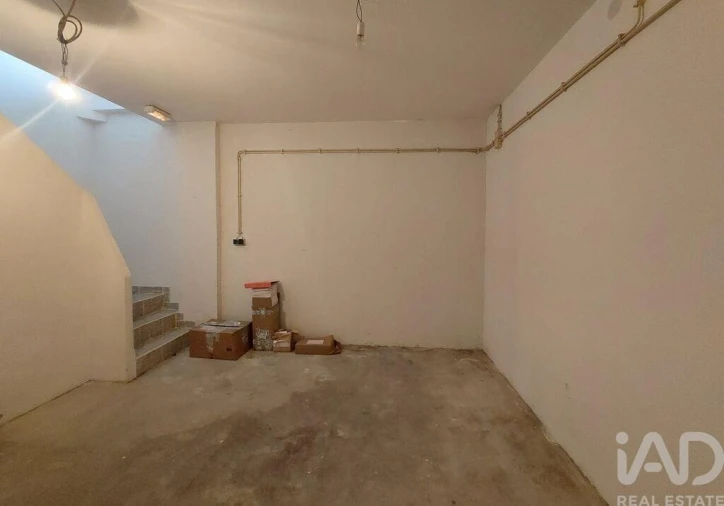 Loja para Arrendamento em Arcos e Mogofores Foto 9
