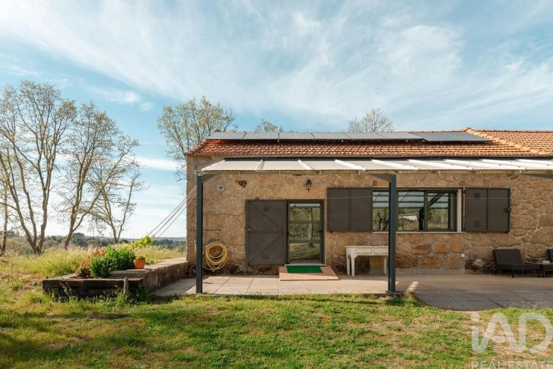 Quinta T2 para Venda em Sabugal e Aldeia de Santo António Foto 6