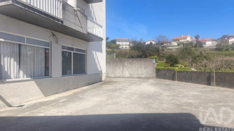 Prédio para Venda em Santa Ovaia e Vila Pouca da Beira