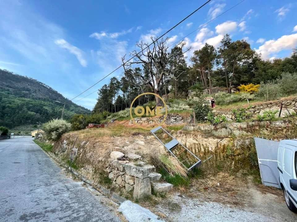 Terreno para Venda em Longa Foto 1