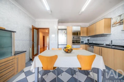 Apartamento T3 para Venda em Brito