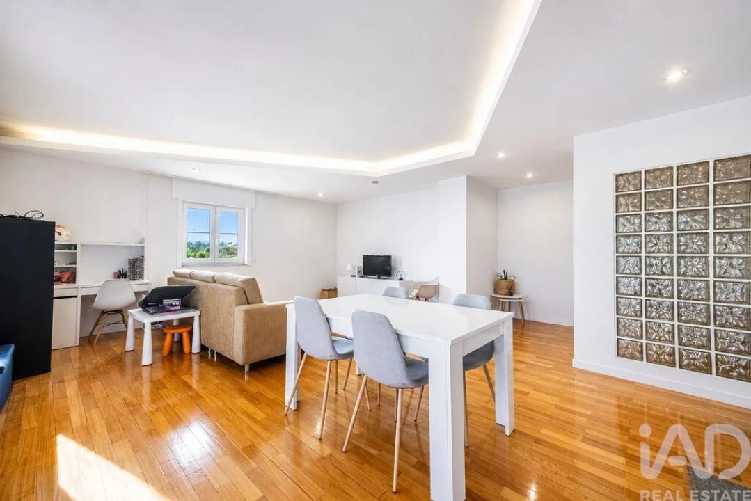 Apartamento T3 para Venda em Brito Foto 5