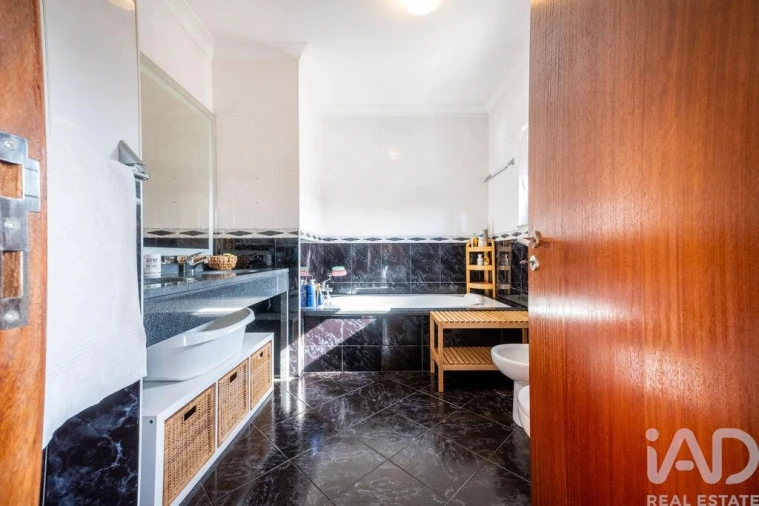 Apartamento T3 para Venda em Brito Foto 12