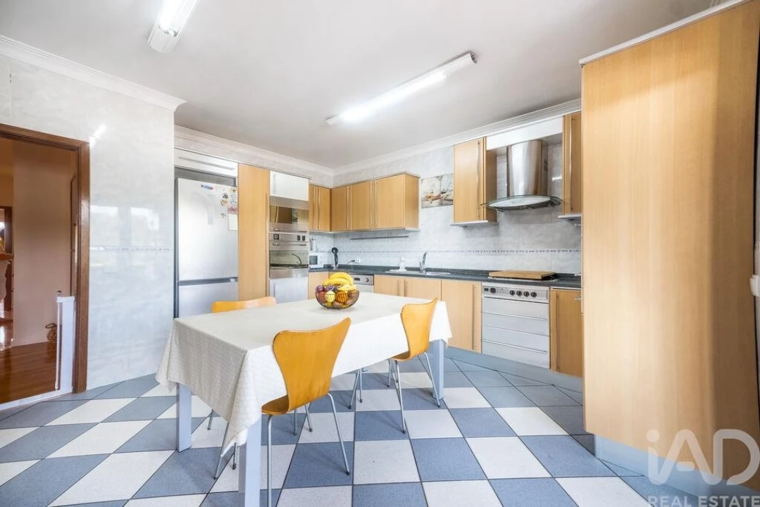 Apartamento T3 para Venda em Brito Foto 9