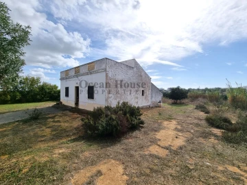 Terreno para Venda em Albufeira e Olhos de Água