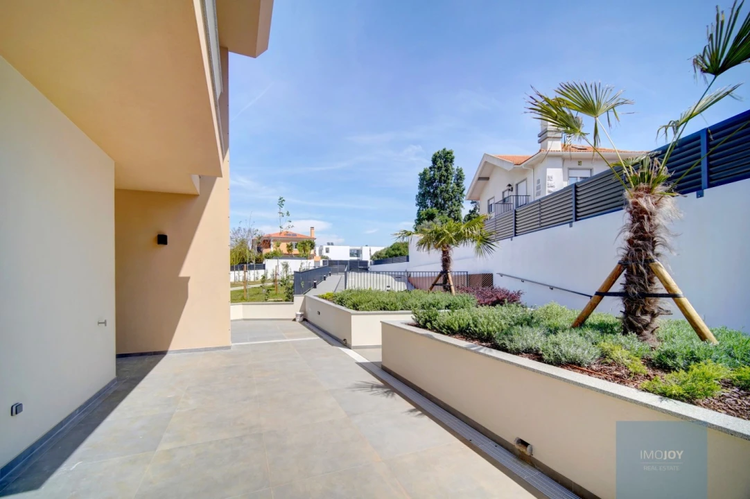 Moradia T4 para Venda em Alcabideche Foto 45