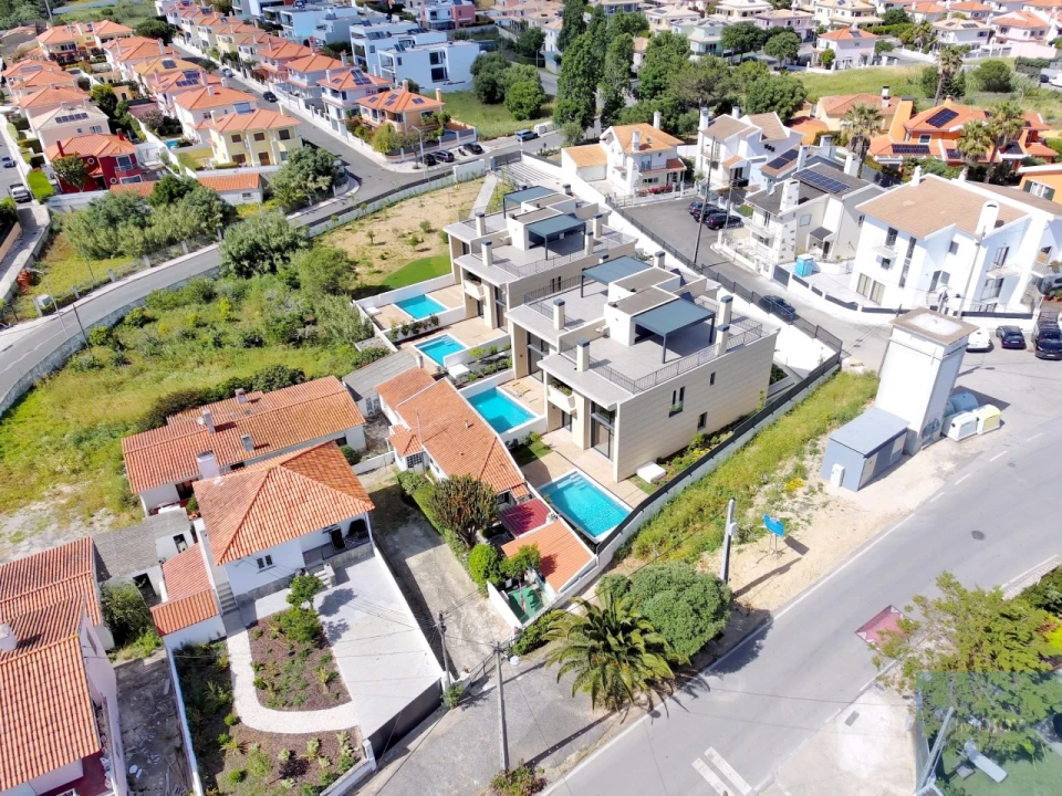 Moradia T4 para Venda em Alcabideche Foto 49