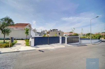 Moradia T4 para Venda em Alcabideche