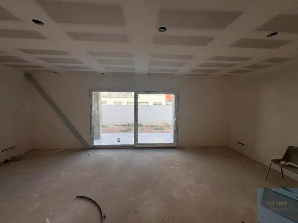 Moradia T3 para Venda em São Domingos de Rana Foto 3