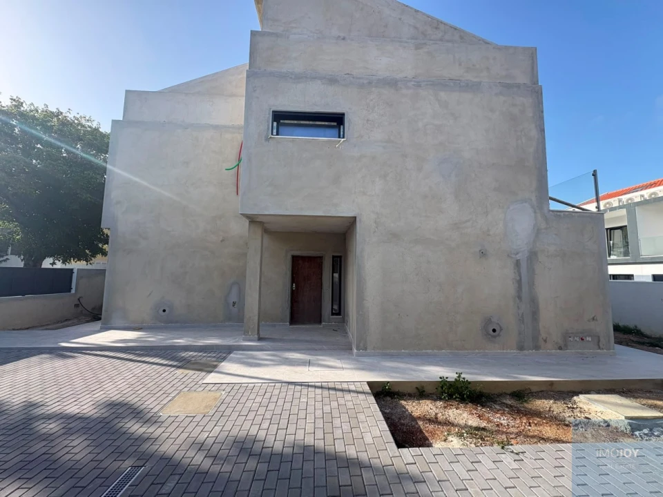 Moradia T3 para Venda em São Domingos de Rana Foto 27