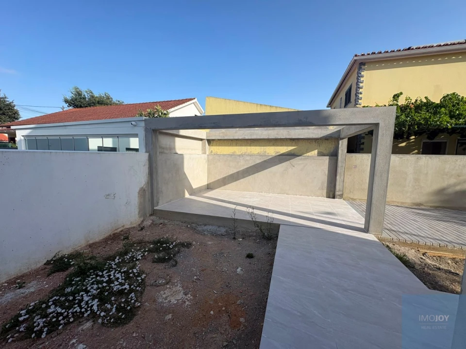 Moradia T3 para Venda em São Domingos de Rana Foto 28