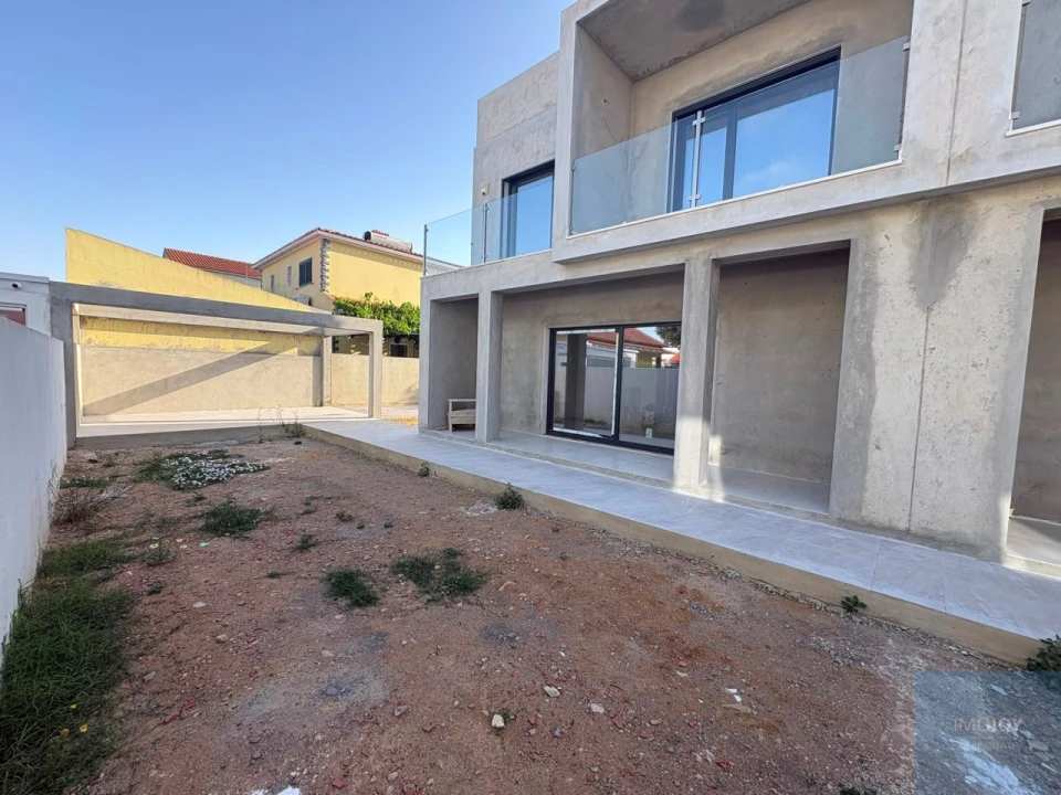 Moradia T3 para Venda em São Domingos de Rana Foto 32