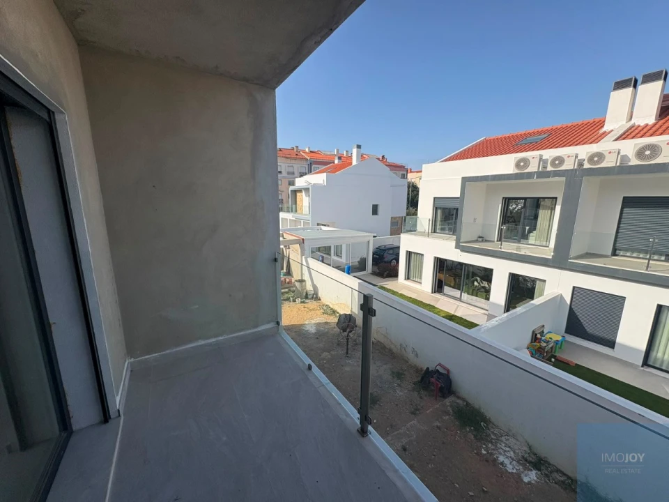 Moradia T3 para Venda em São Domingos de Rana Foto 33