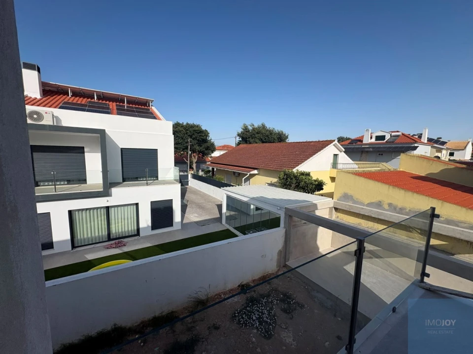 Moradia T3 para Venda em São Domingos de Rana Foto 34