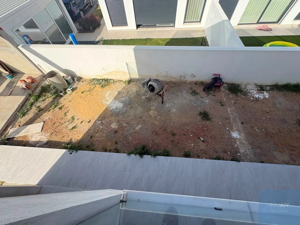 Moradia T3 para Venda em São Domingos de Rana Foto 26