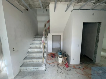 Moradia T3 para Venda em São Domingos de Rana