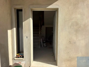 Moradia T3 para Venda em São Domingos de Rana