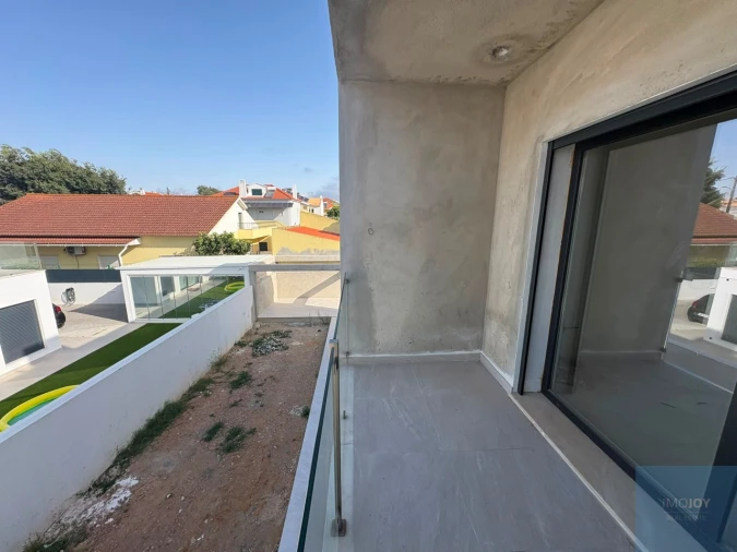Moradia T3 para Venda em São Domingos de Rana Foto 27