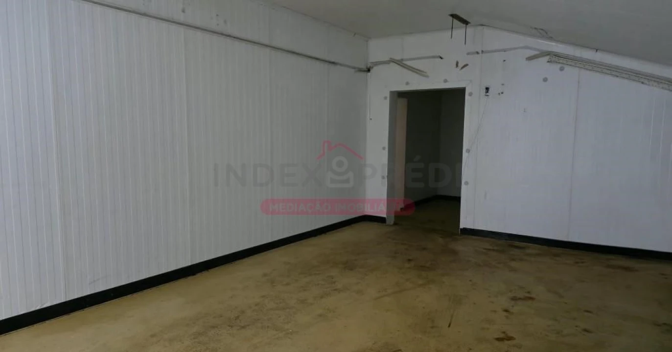 Armazém para Venda em Trancoso (São Pedro e Santa Maria) e Souto Maior Foto 9