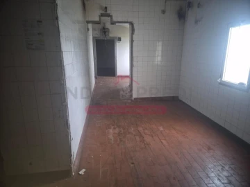Armazém para Venda em Trancoso (São Pedro e Santa Maria) e Souto Maior