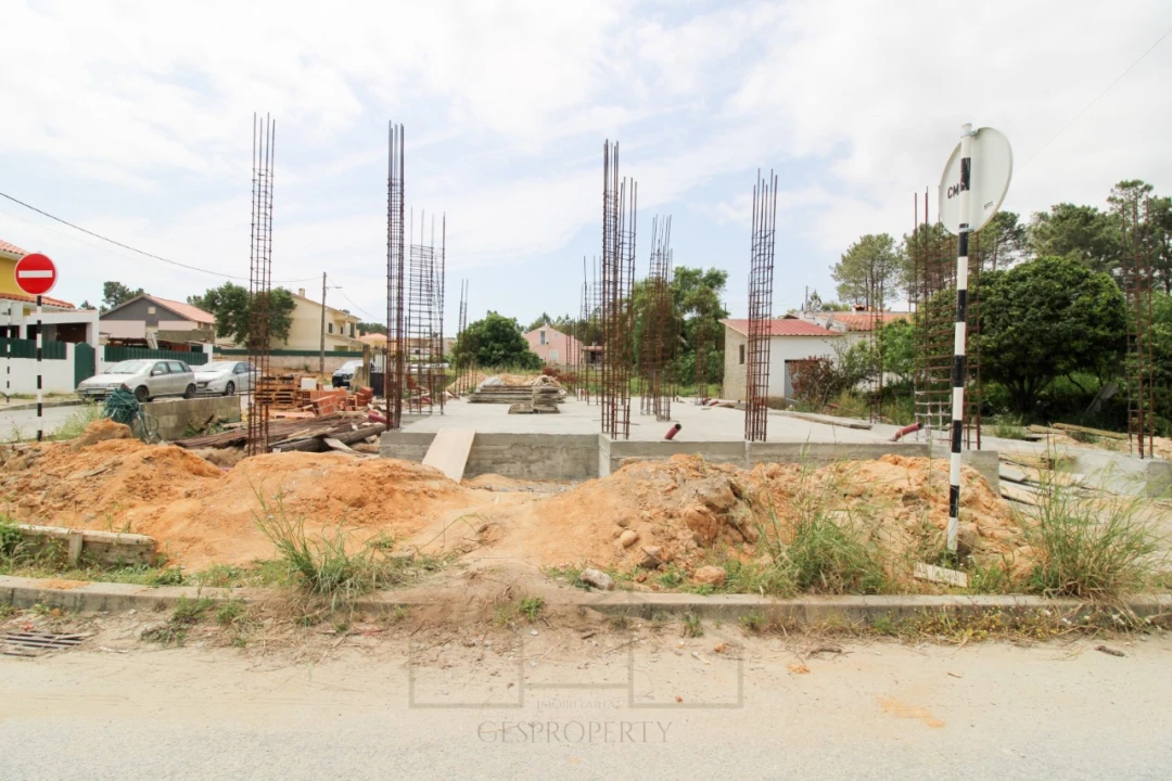 Moradia T2 para Venda em Fernao Ferro Foto 13
