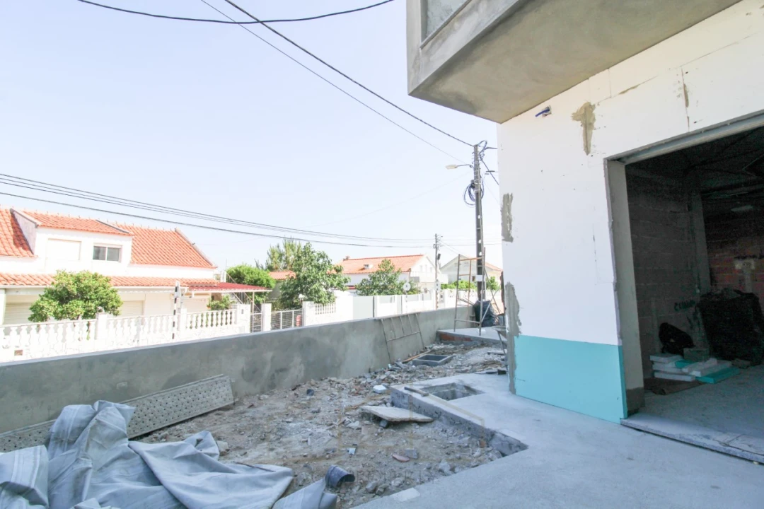 Moradia T4 para Venda em Fernao Ferro Foto 14