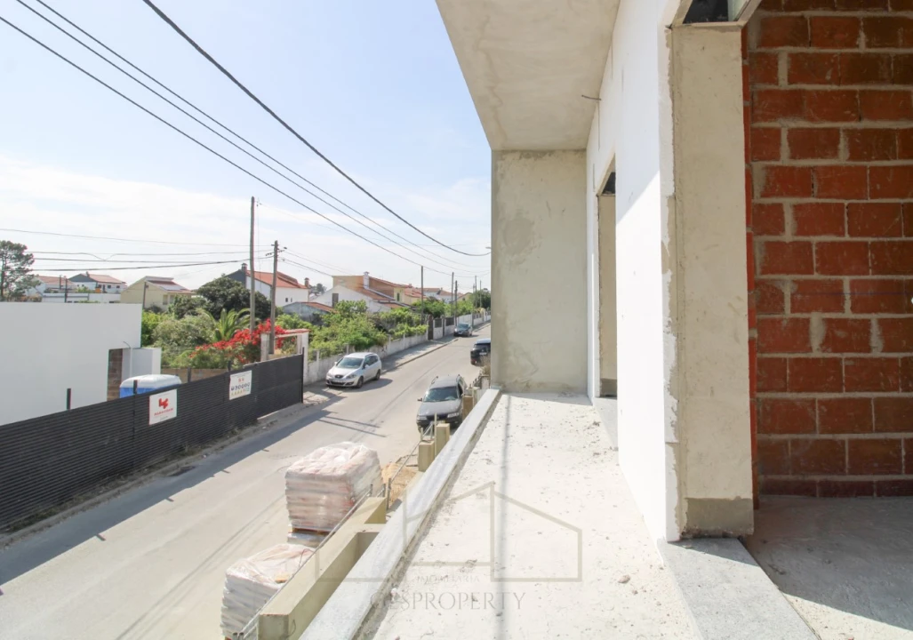 Moradia T4 para Venda em Fernao Ferro Foto 21