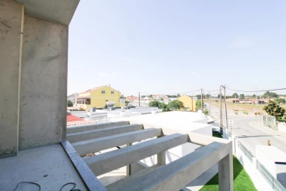 Moradia T4 para Venda em Fernao Ferro