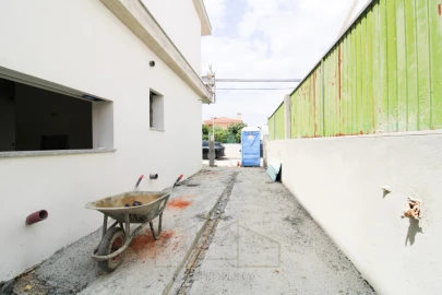 Moradia T3 para Venda em Fernao Ferro