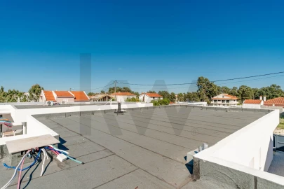 Moradia T3 para Venda em Fernao Ferro