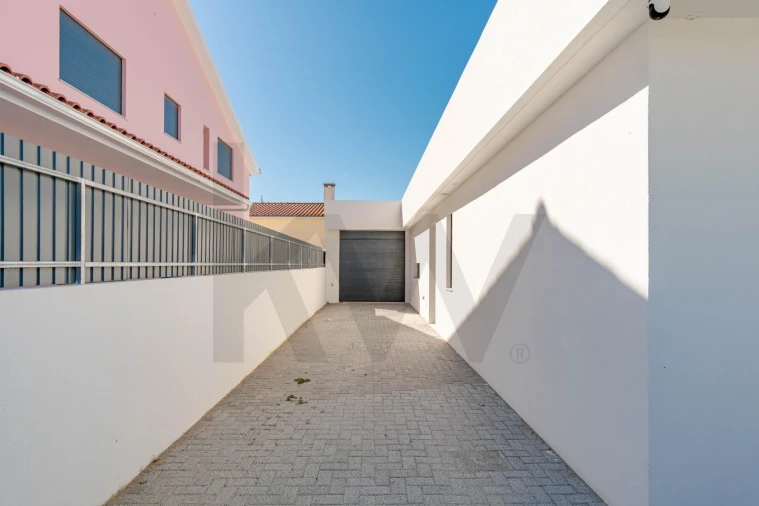 Moradia T3 para Venda em Fernao Ferro Foto 4
