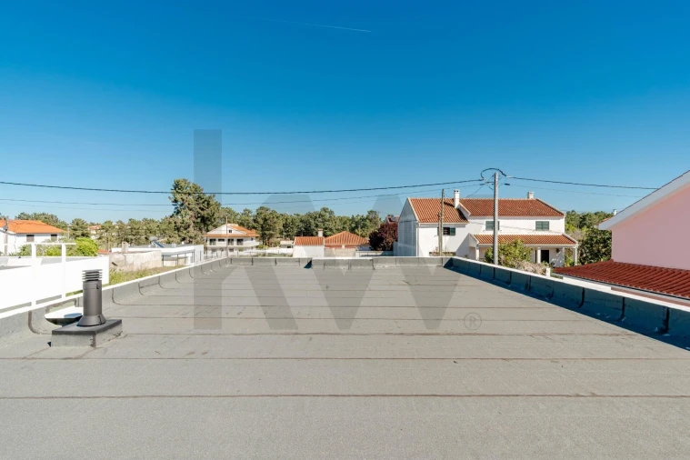 Moradia T3 para Venda em Fernao Ferro Foto 47