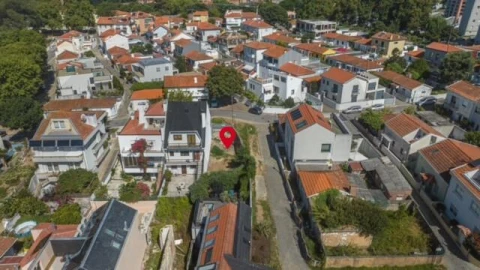 Terreno para Venda em Lordelo do Ouro e Massarelos