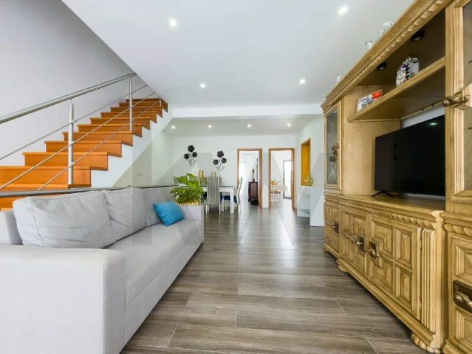 Apartamento T2 para Venda em Cabouco Foto 2