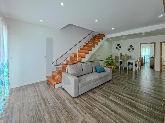 Apartamento T2 para Venda em Cabouco Foto 3