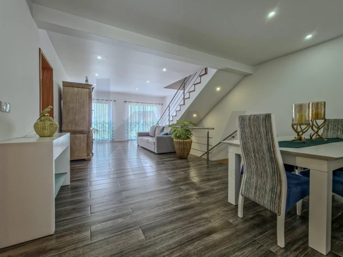 Apartamento T2 para Venda em Cabouco Foto 16