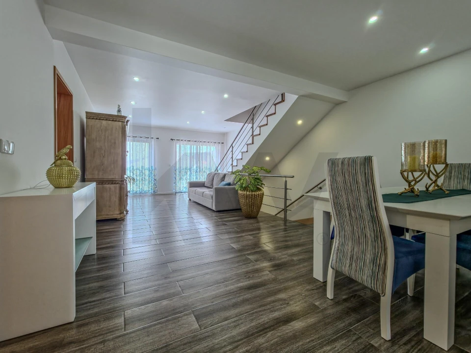 Apartamento T2 para Venda em Cabouco Foto 16