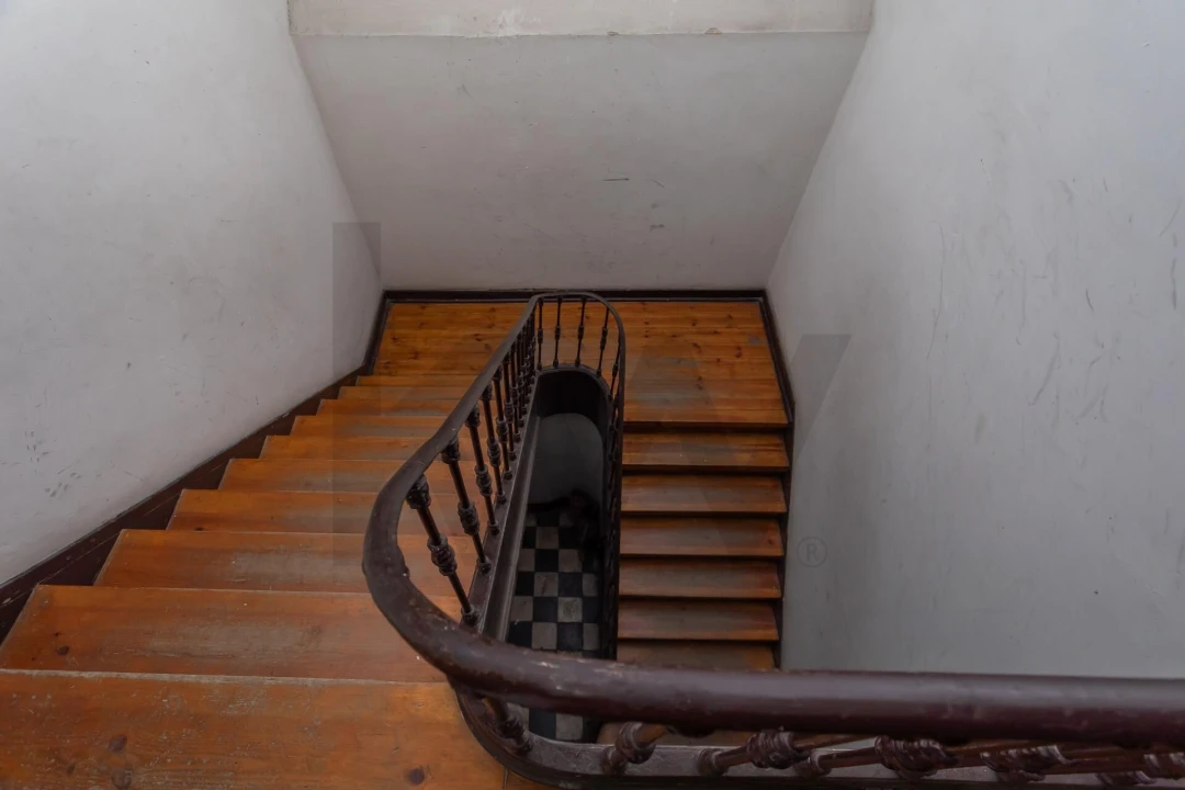 Apartamento T5 para Venda em Alcantara Foto 4